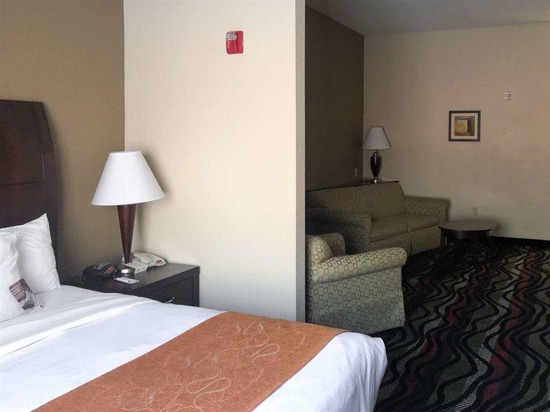 Comfort Suites Beaumont I-10 Zewnętrze zdjęcie