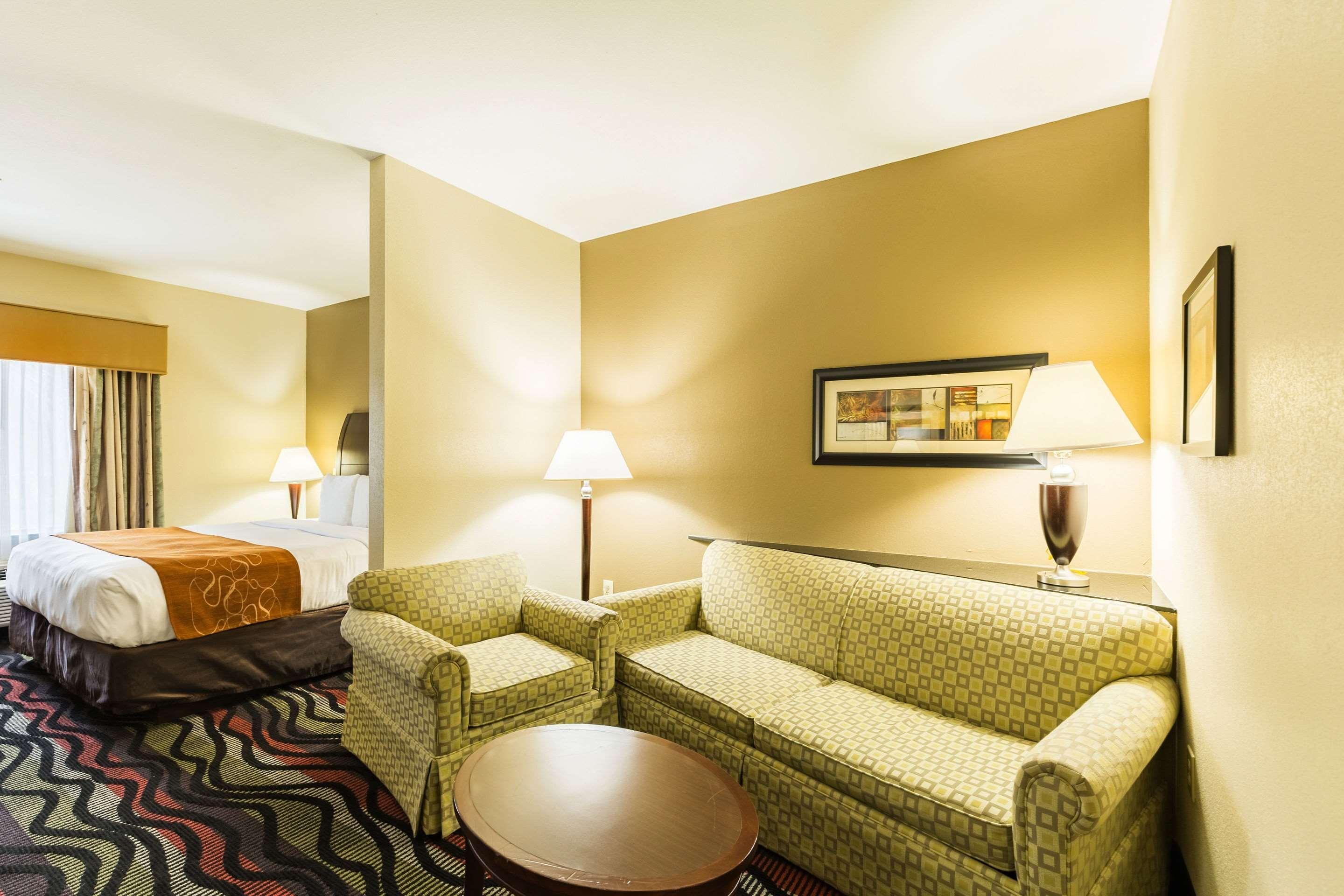 Comfort Suites Beaumont I-10 Zewnętrze zdjęcie