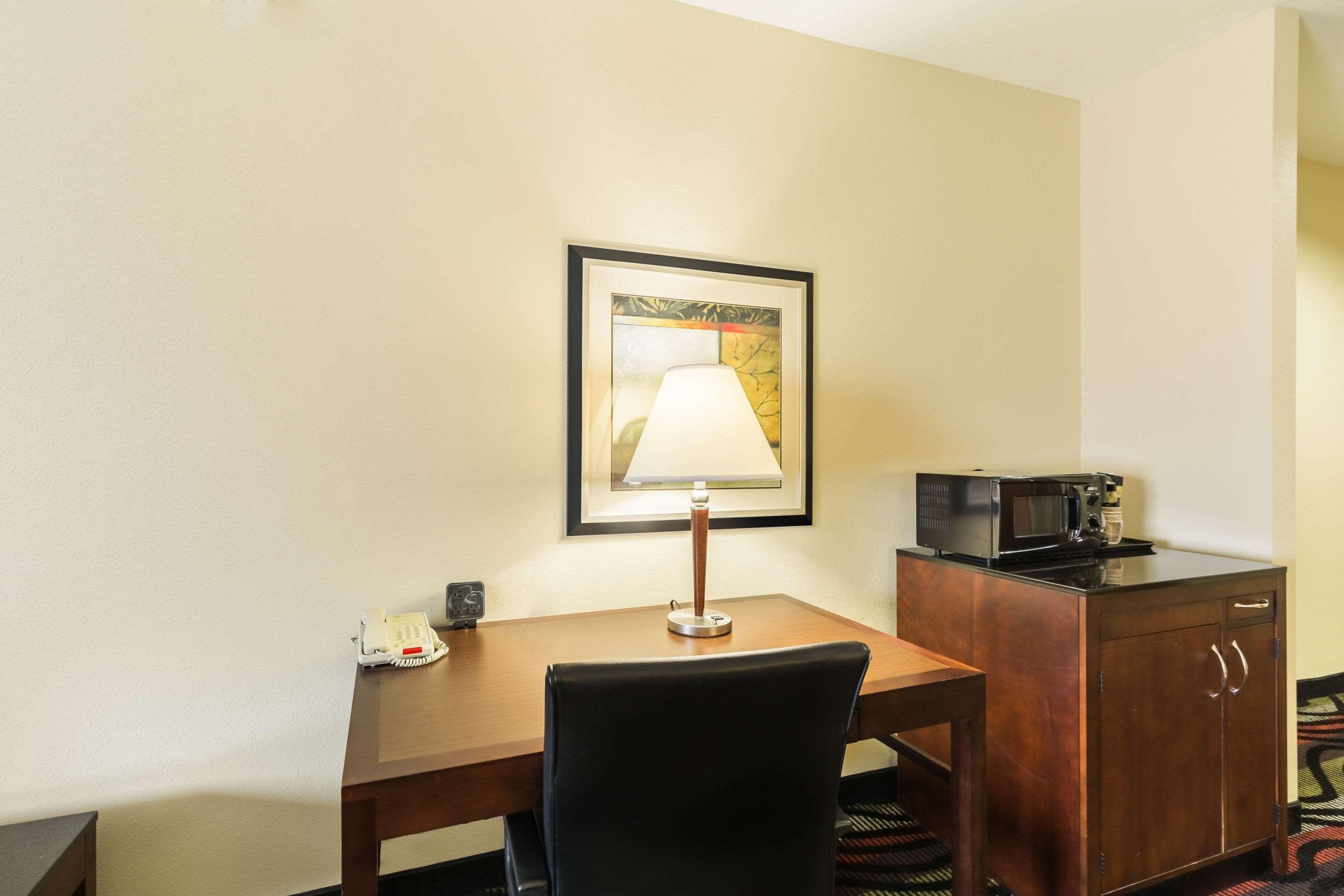 Comfort Suites Beaumont I-10 Zewnętrze zdjęcie