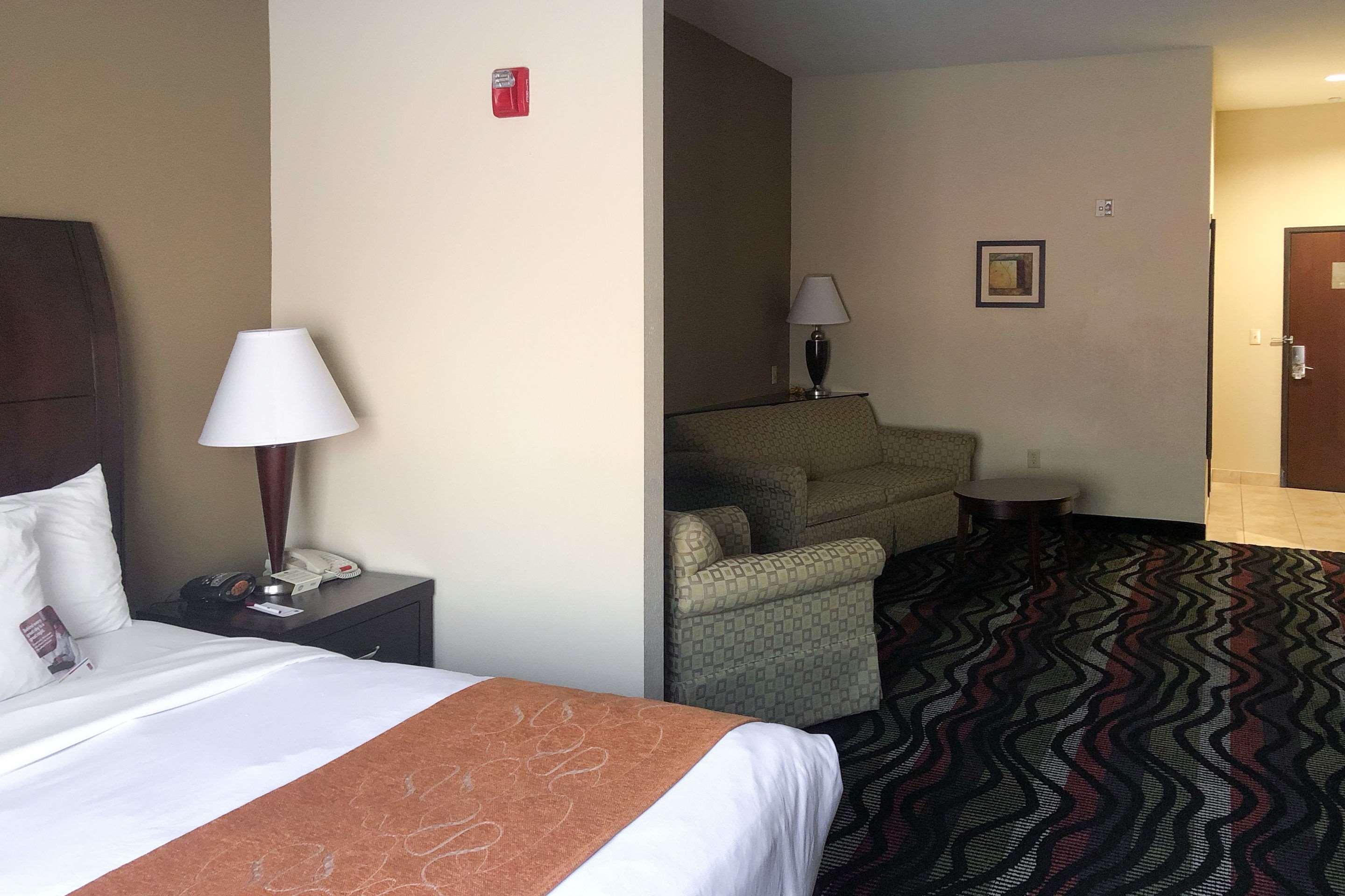 Comfort Suites Beaumont I-10 Zewnętrze zdjęcie