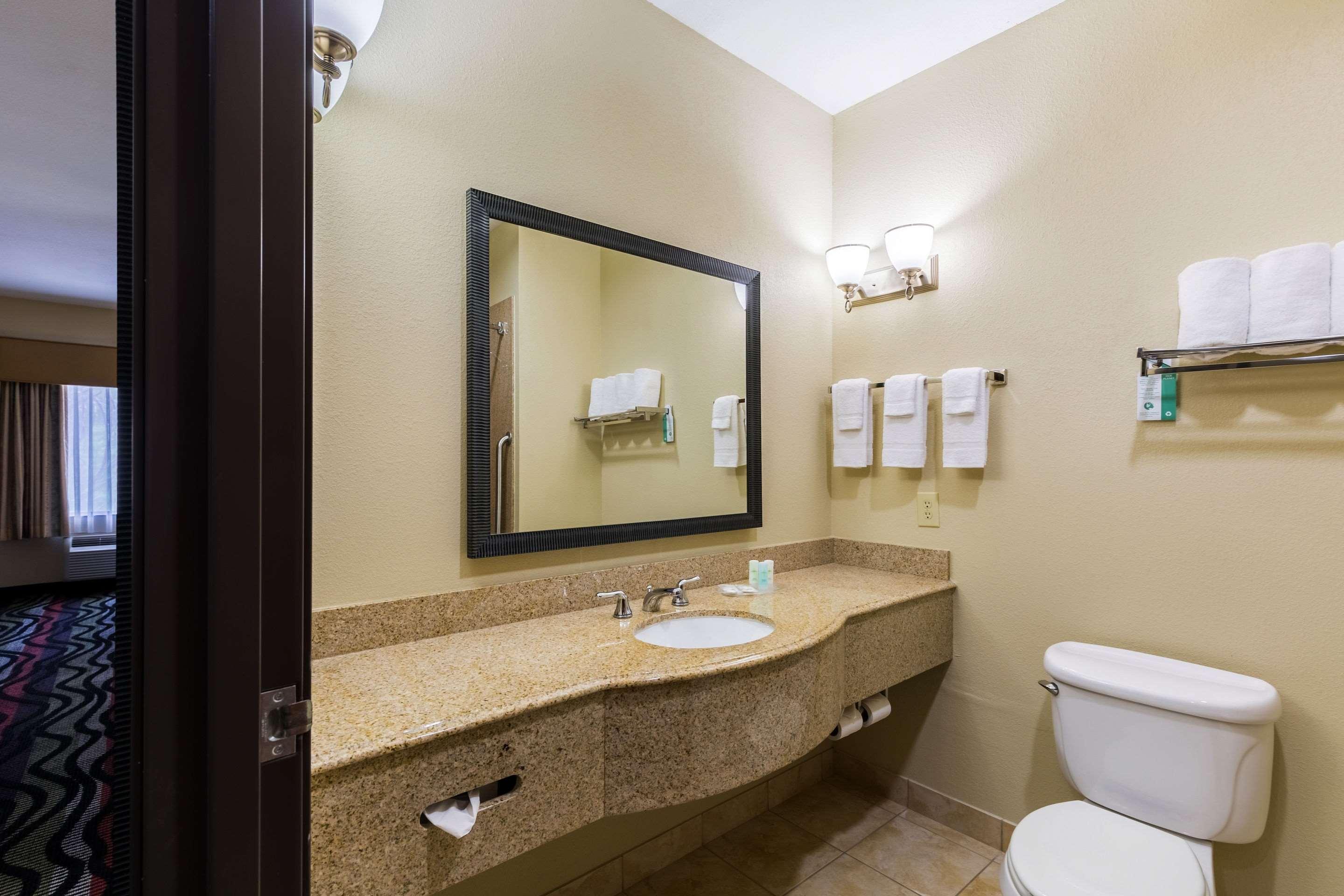 Comfort Suites Beaumont I-10 Zewnętrze zdjęcie